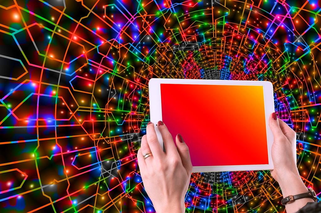 Advanced mesh network topology with dynamic load balancing